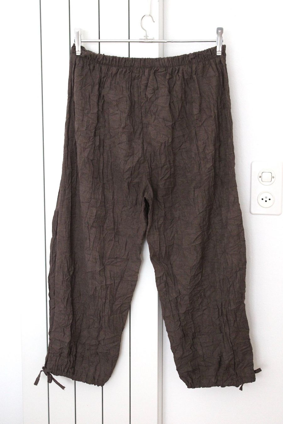 Pantaloni: Stoff Hose, verm. M /L – Usato da Locarno venduto da madame-tus-sauds 1