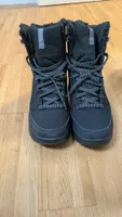 Quechua warm and waterproof snow hiking boots 