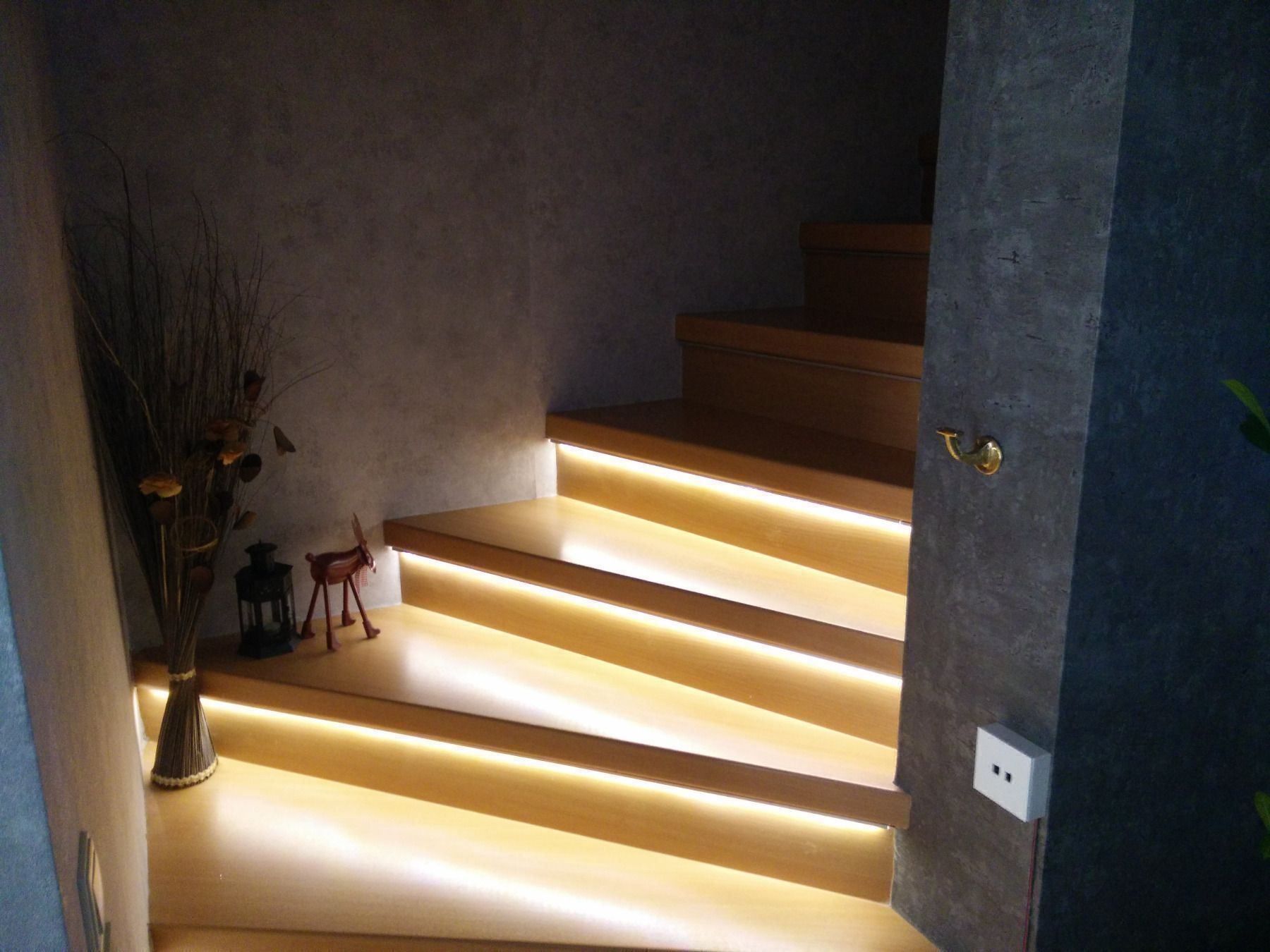 Scale: Sensorgesteuerte LED-Spots für Treppe – Nuovo e nell'imballaggio originale da Bochum venduto da vh-data 4