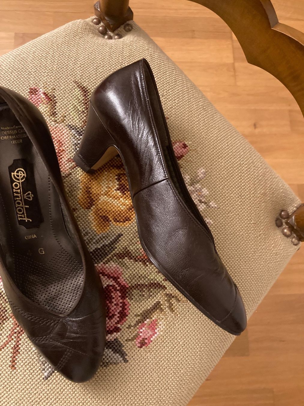 Scarpe da donna: Vintage adorable Décolettè, 36 – Usato da Luzern venduto da AM2nd 2
