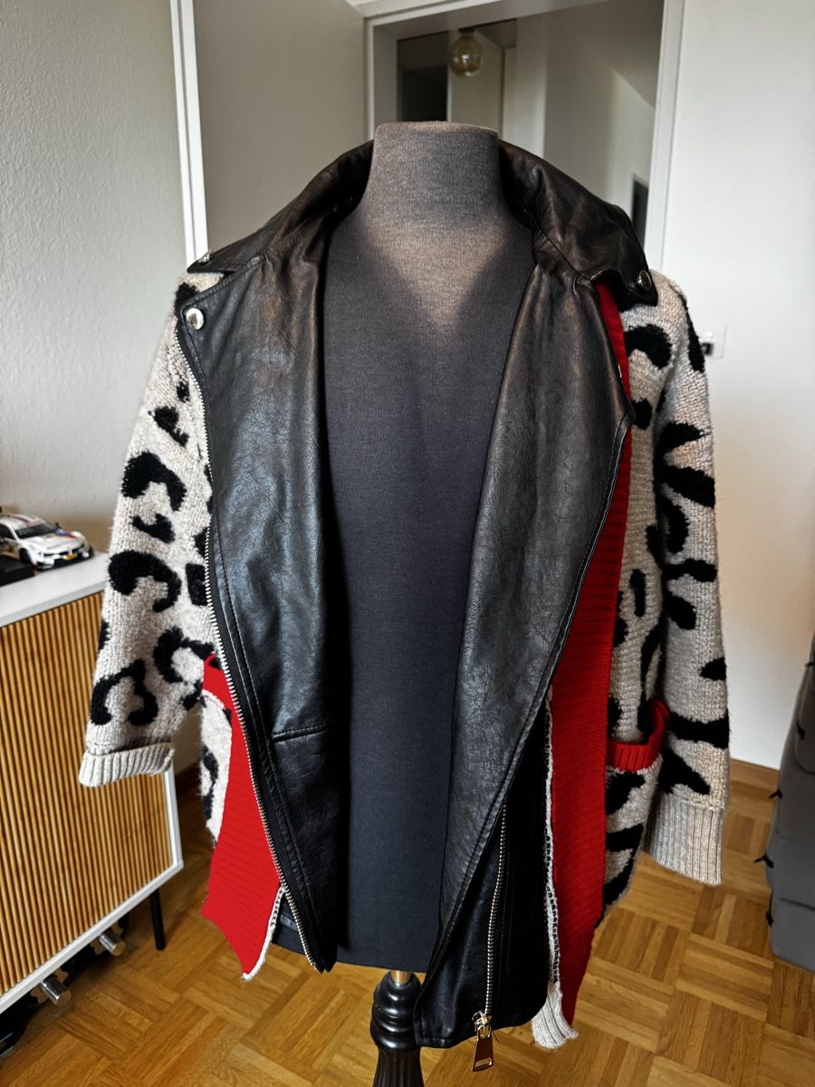 Giacche: Coole Designer Strickjacke mit Leder Gr. M - Hingucker! – Usato da Jona venduto da rob_kpp9 1