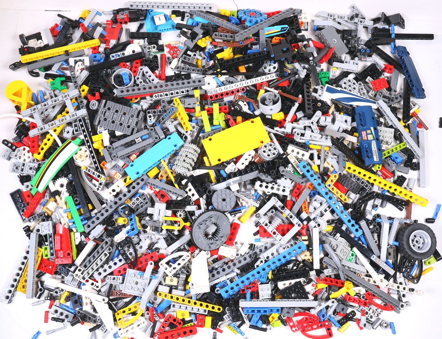 Lego Kit di costruzioni: 1.5 kg überwiegend Technikteile – Usato da Hettlingen venduto da Scholi99