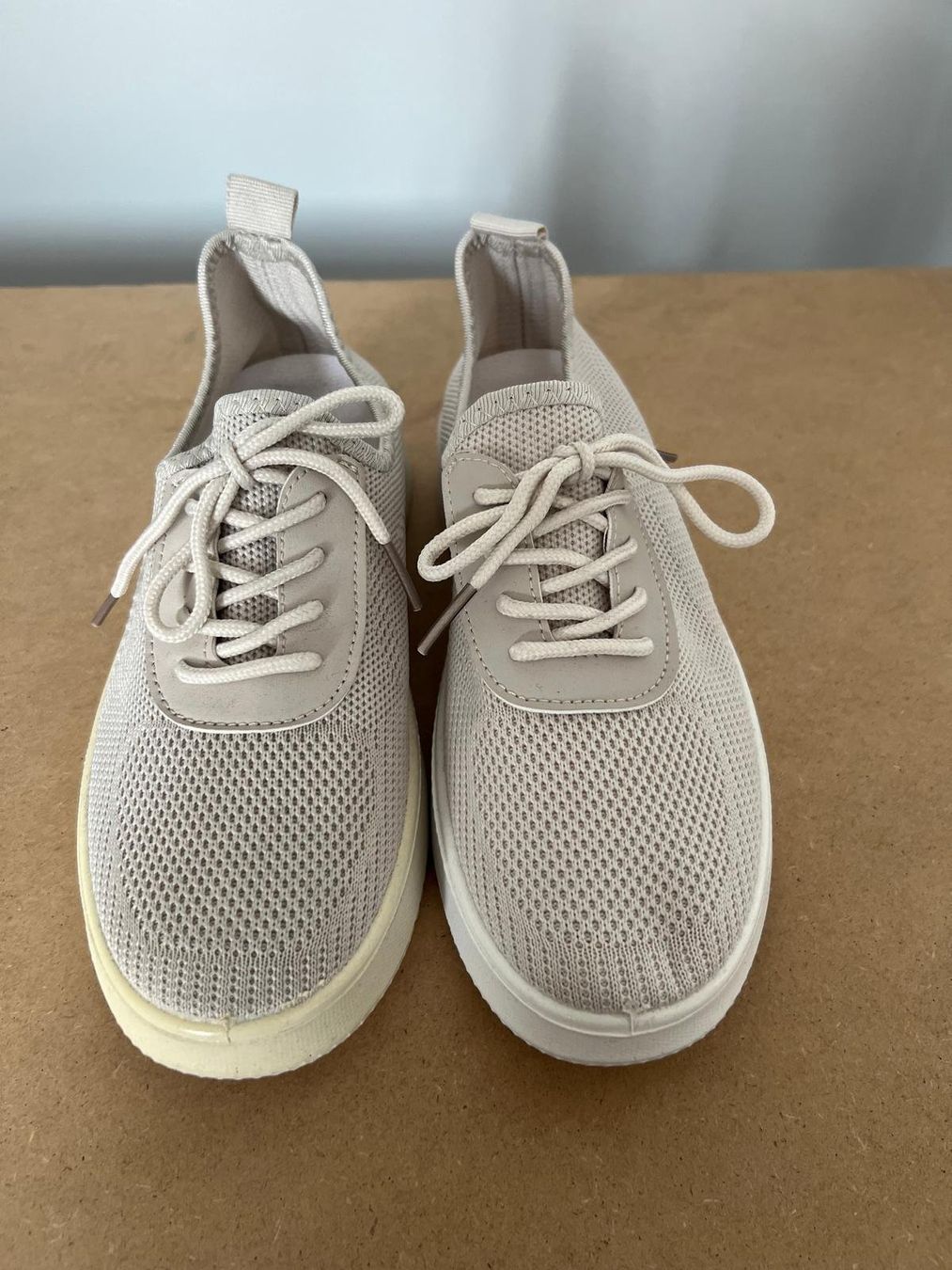 Damenschuhe: 3 Paar Damensneacker Gr. 36 – Neu (gemäss Beschreibung) aus Emmen von IMV-Liquidationen 3