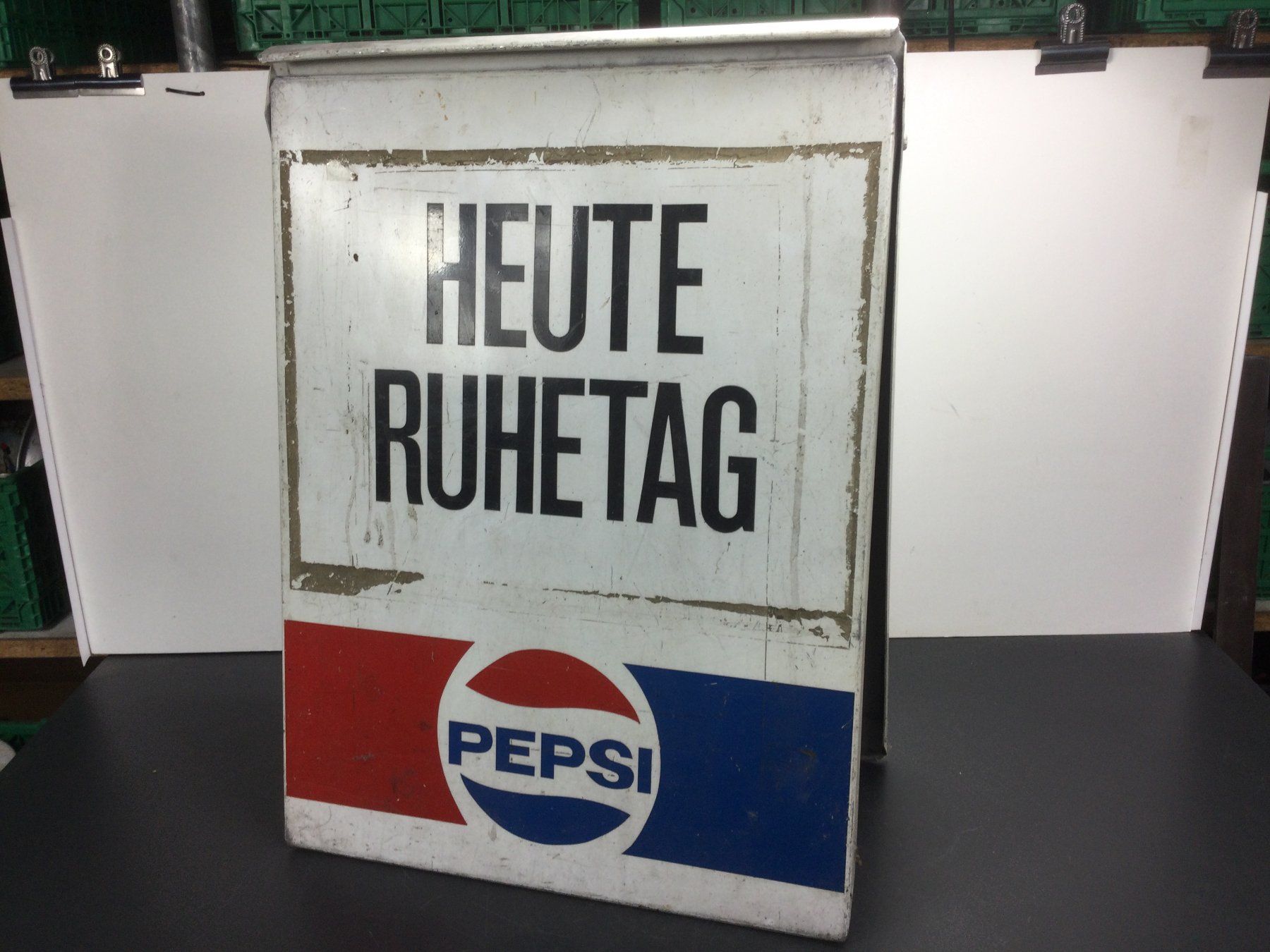Pepsi Insegne: Gebrauchtes Pepsi Schild Heute Ruhe Tag beidseitig – Usato da Wangen SZ venduto da kuriosum12