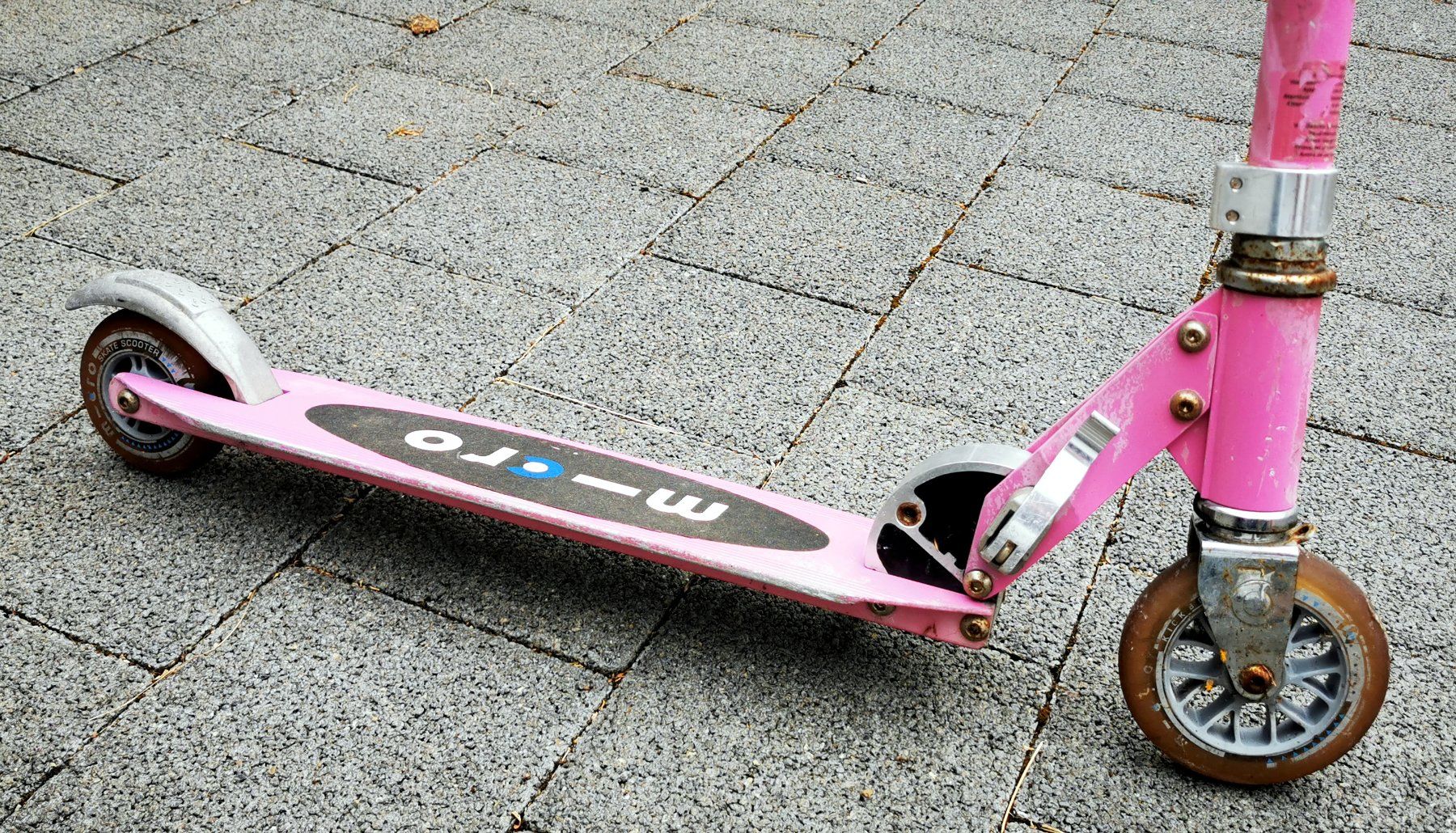 Micro Kickboard: Tretroller Micro pink gebraucht – Gebraucht aus Wohlen AG von Sreichmuth 2
