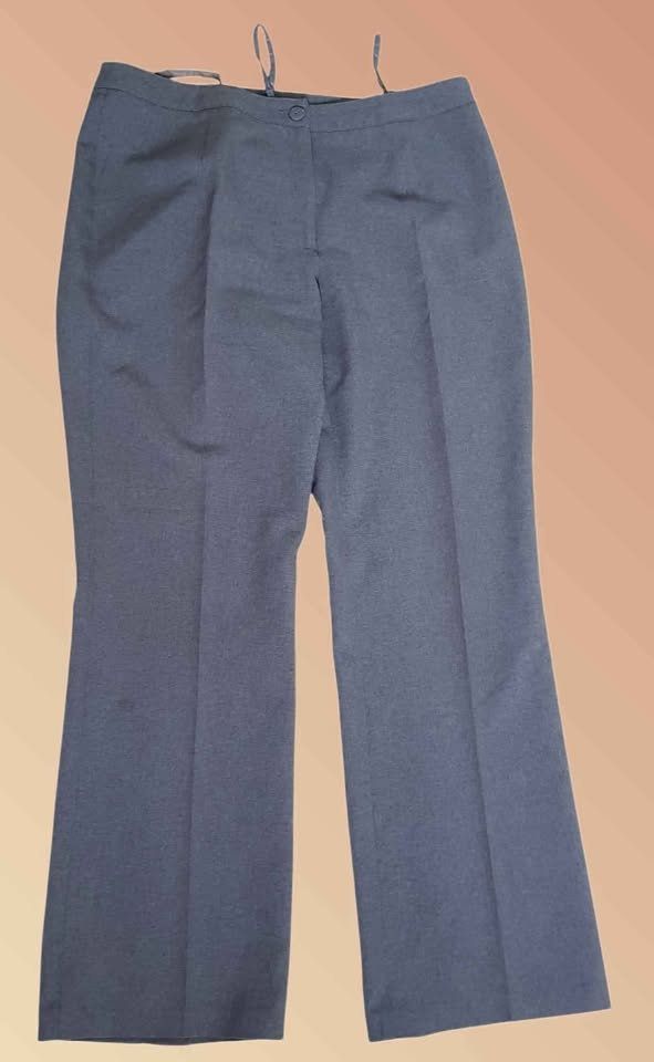 Pantaloni: Elegante Damen Stoffhose – Nuovo (secondo la descrizione) da Aarburg venduto da Hystoria 1