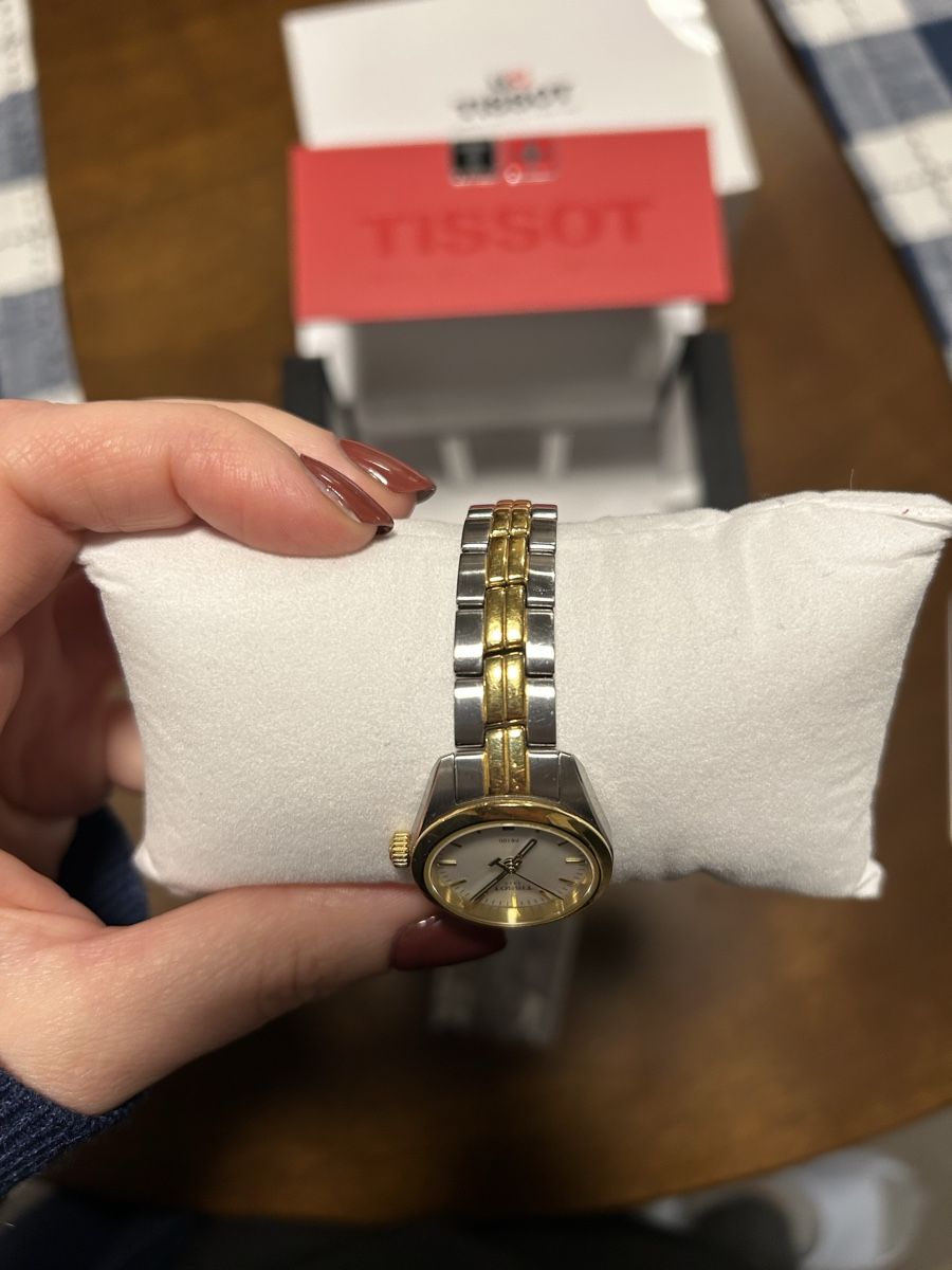 Tissot Orologi: Montre Tissot PR100 small lady – Usato da Perroy venduto da MR6. 6
