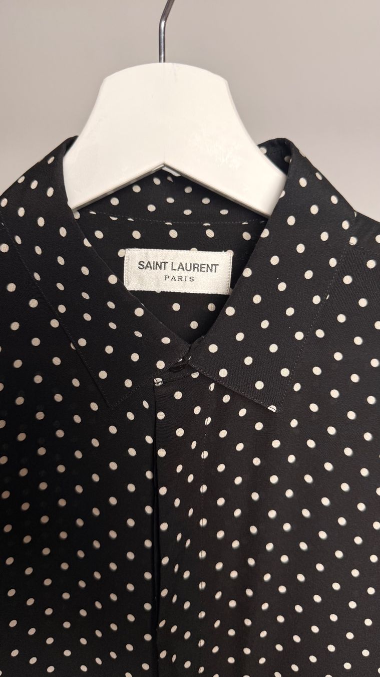 Saint Laurent Hemden: Saint Laurent Punkte schwarz – Neu (gemäss Beschreibung) aus Burgdorf von ime_f9f6 1