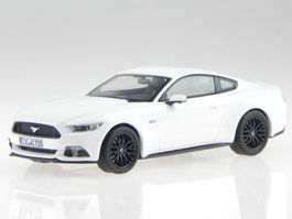 Ford Mustang GT VI Phase I 2014-2017 weiss    1:43 von NOREV