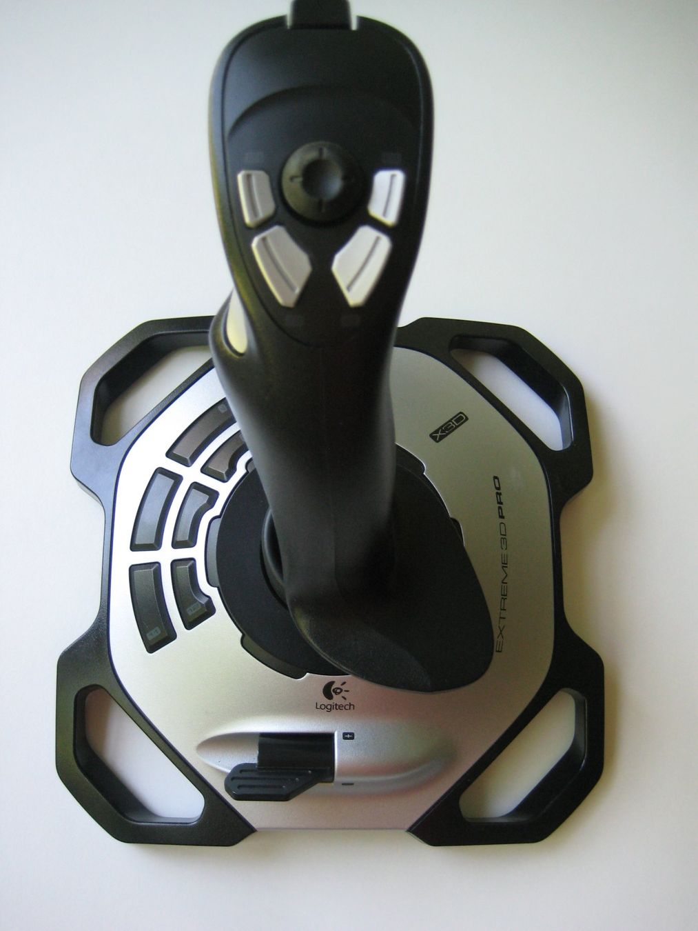 Logitech Controller: Logitech G Extreme 3D Pro – Usato da Jona venduto da Downsmoger