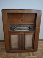 Vintage Caruso Plattenspieler/Radio