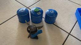 Campingaz Kocher und 3 Gaskartuschen