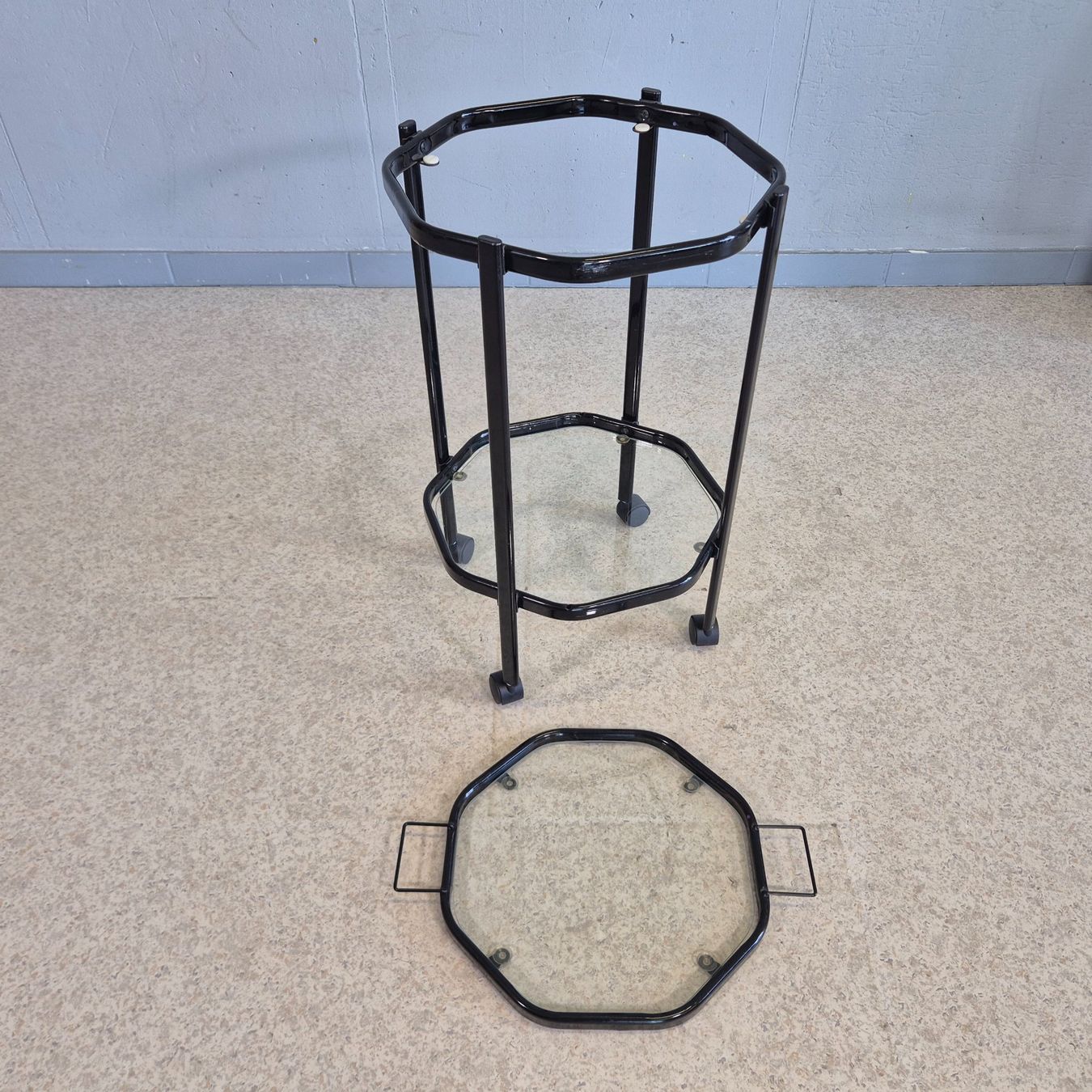 Servierwagen: Trolley Servierwagen Beistellwagen mit Serviertablett – Gebraucht aus Nottwil von Wondewa-Shop 1