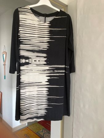 Longshirt/Rock Eveline Brand Berlin 42