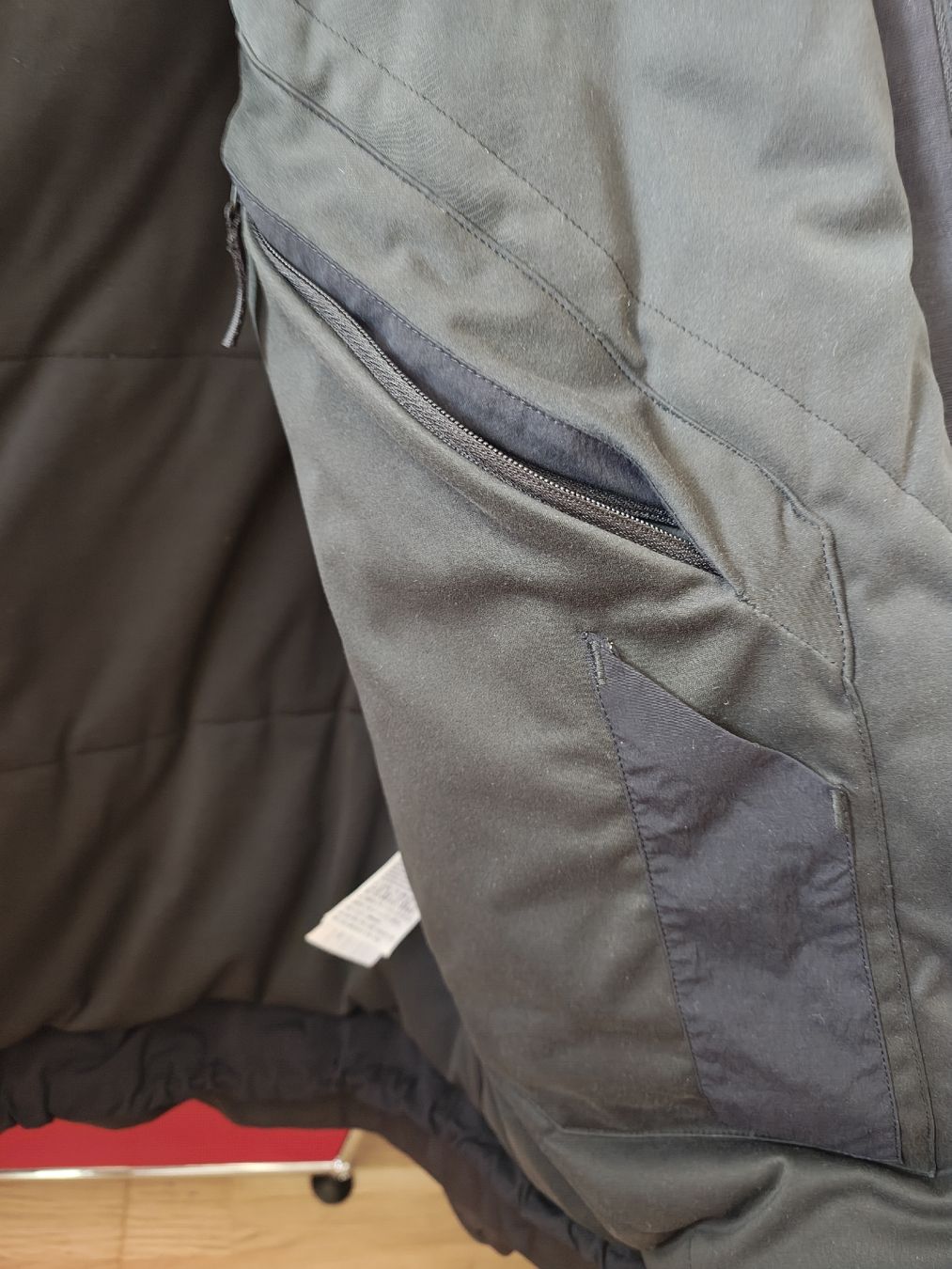 Giacche: Veilance Jacke – Usato da Basel venduto da ricarpolis 2