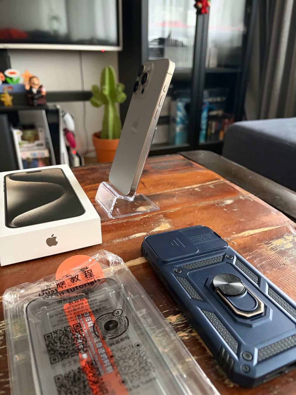 Apple Telefoni cellulari / Smartphones: iPhone 15 Pro Max (Natural Titanium, 256 GB) – Nuovo (secondo la descrizione) da Brugg AG venduto da jac_qw5s 2
