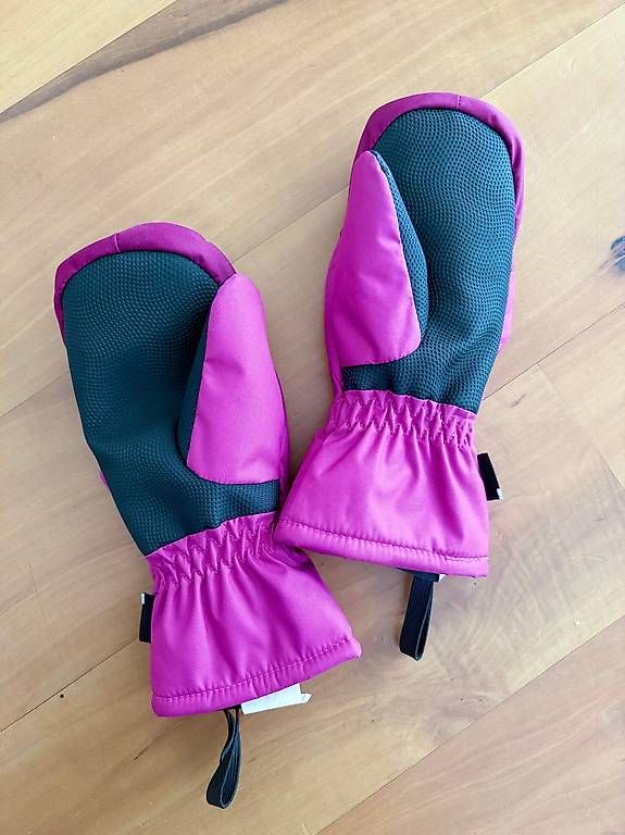 Decathlon Guanti: Skihandschuhe / Kinderhandschuhe 8 Jahre – Usato da Dietlikon venduto da Pmt_zh 1