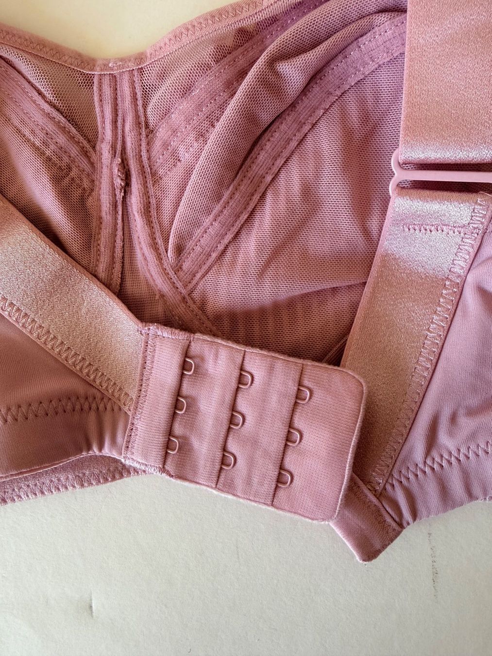 Lascana Altra biancheria intima: LASCANA, Soft-BH, Grösse 95C, Farbe Rosa – Nuovo e nell'imballaggio originale da Rudolfstetten venduto da gst_g7xl 7