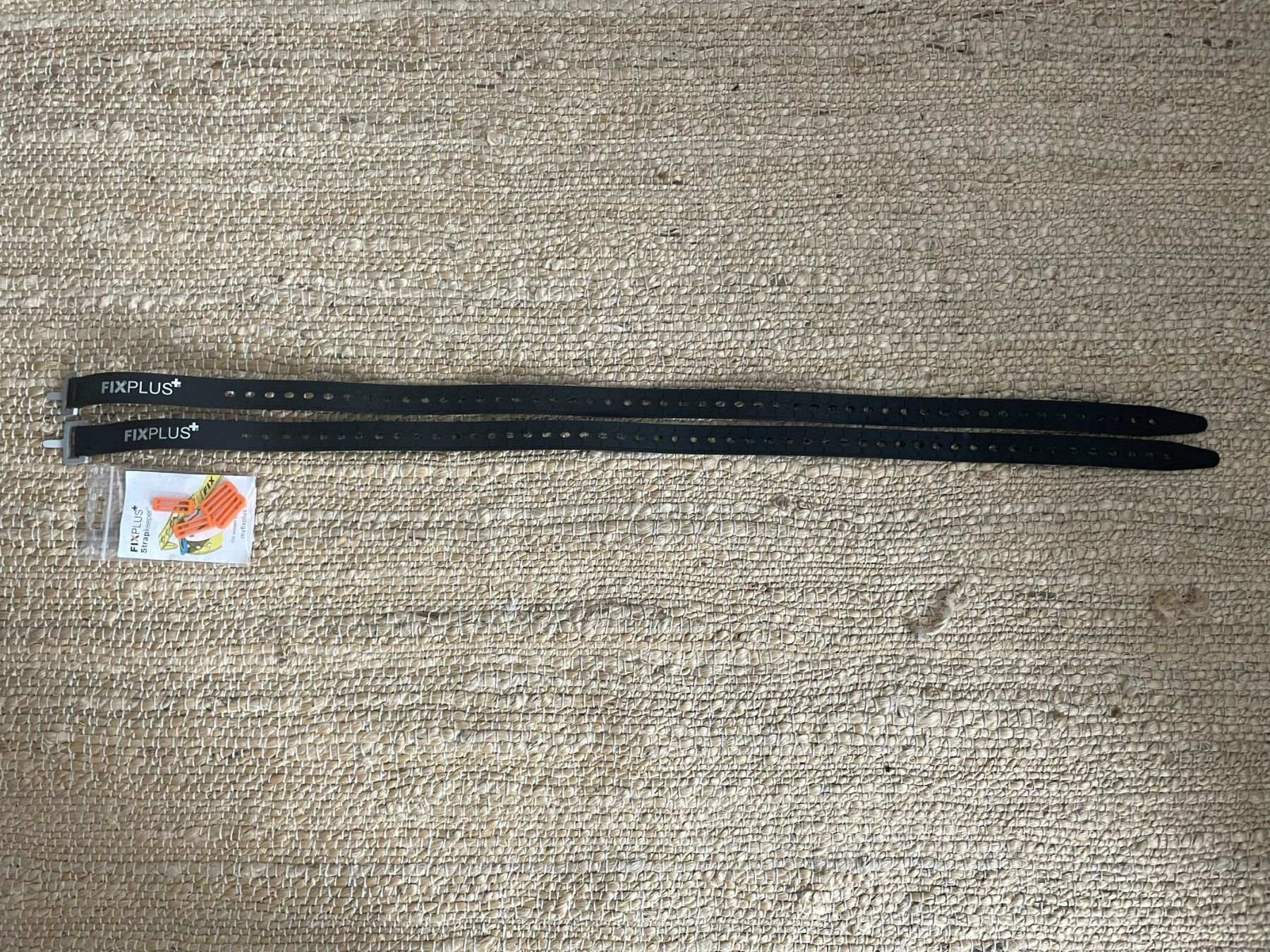 Rubans décoratifs: 2x Fixplus Strap 86cm & 4Strapkeeper – Neuf (Voir description) à Bern par Leer.gut
