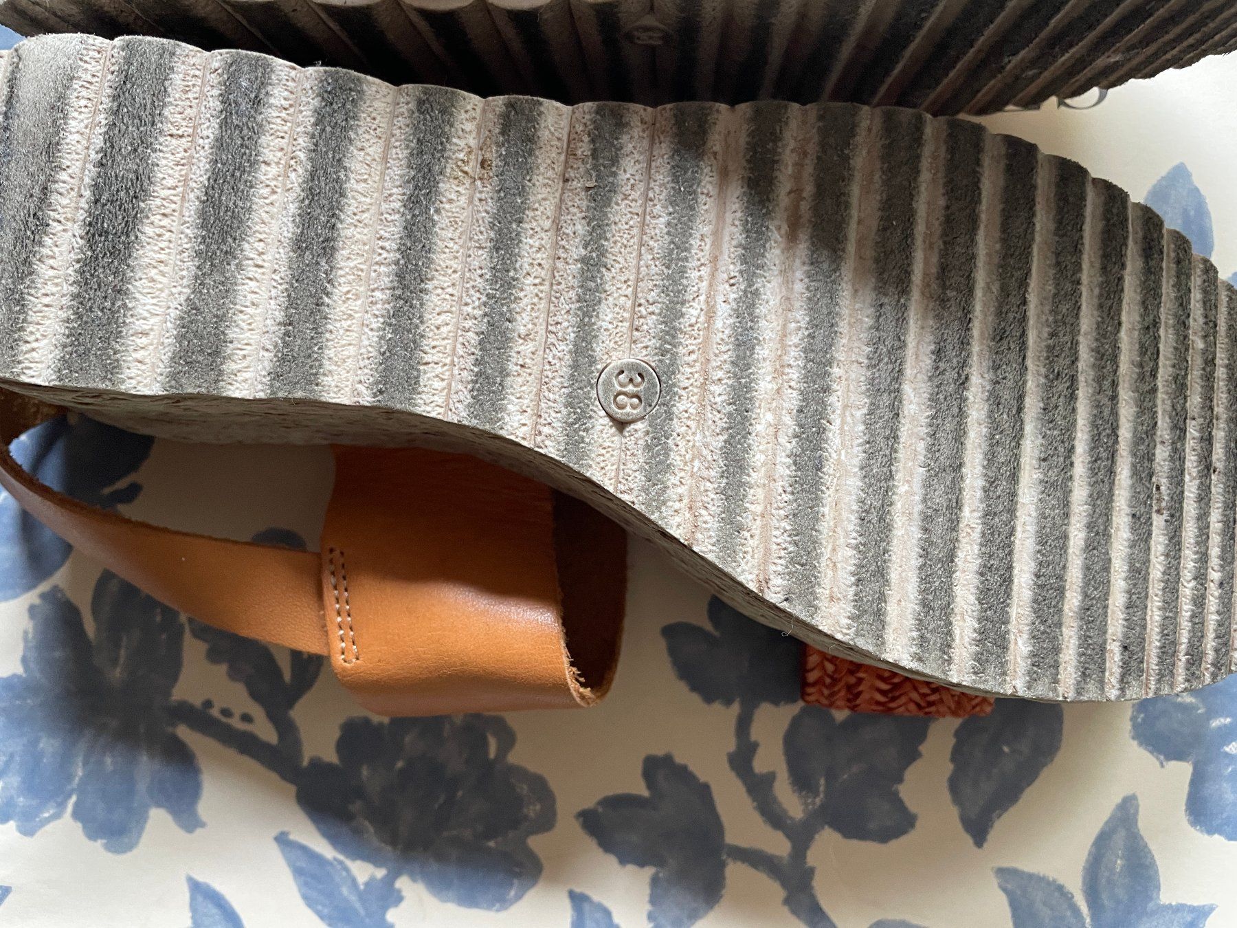 Scarpe da donna: Schöne Ledersandalen. 38 – Usato da Zürich venduto da jandra01 5