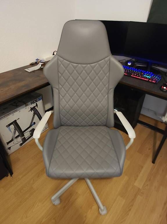 Sessel: Fauteuil gaming gris – Gebraucht aus Uster von jll_7kvp
