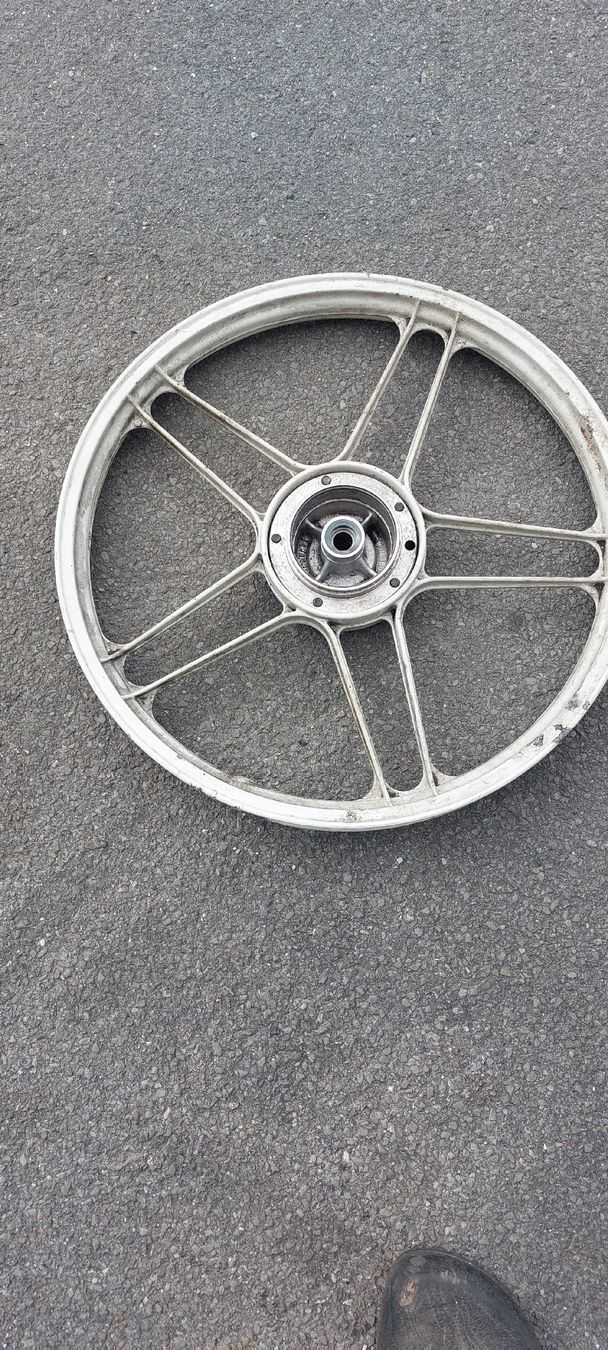 Puch Ciclomotori: Puch x30 Vorderrad – Usato da Giswil venduto da Stocki02 3
