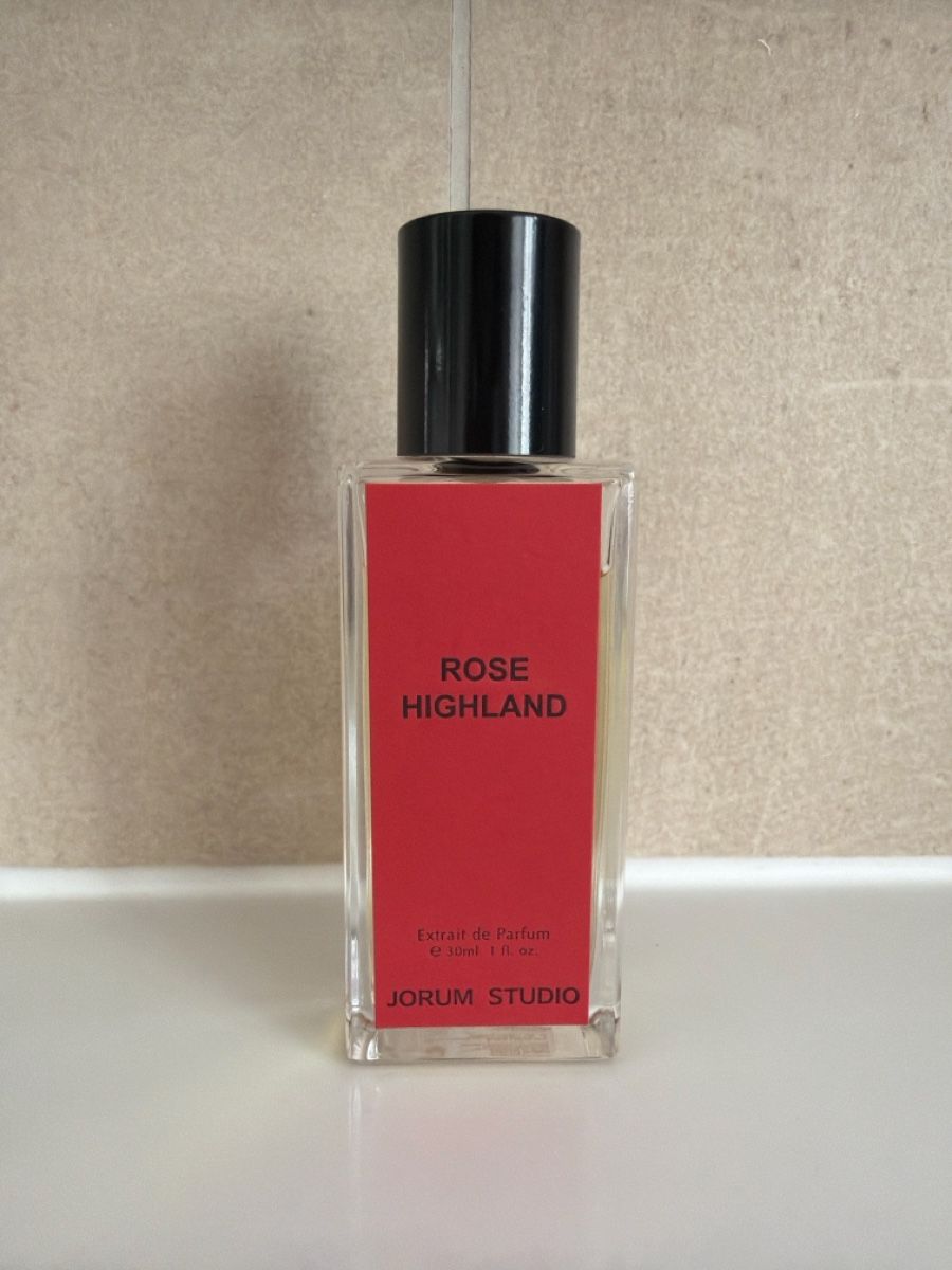 Parfum & Eau de Toilette: Parfum Jorum Studio Rose Highland 30ml – Gebraucht aus La Chaux-de-Fonds von cle_ll7r