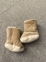 Baby Schuhe gefüttert beige