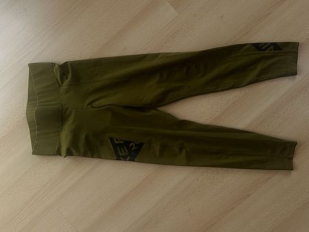 Nike Damen Sportleggins Grösse XS