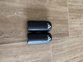 Protège-tibias de football Adidas noirs, taille S ...