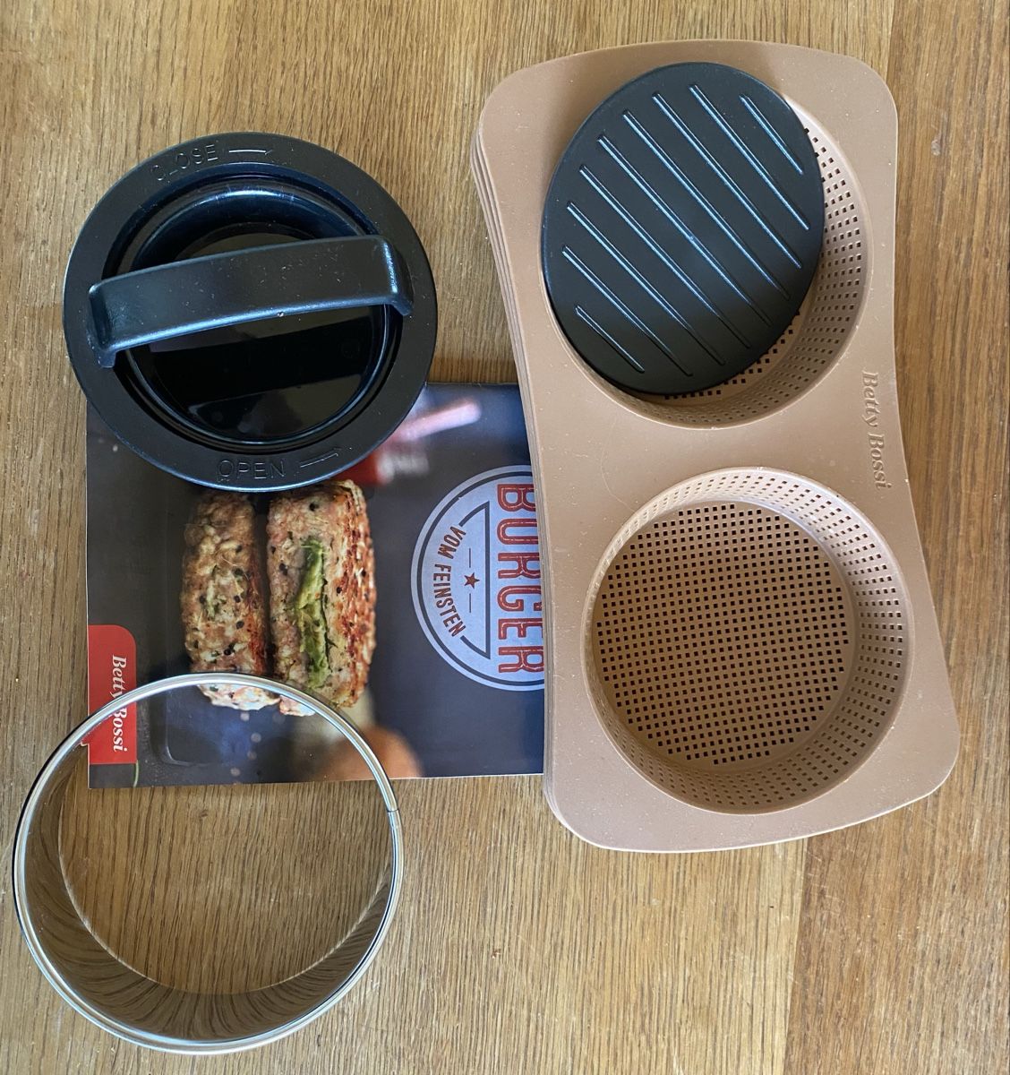 Betty Bossi Appareils de cuisine: Burgermacker Set – D'occasion à Wetzikon ZH par MiraOptik