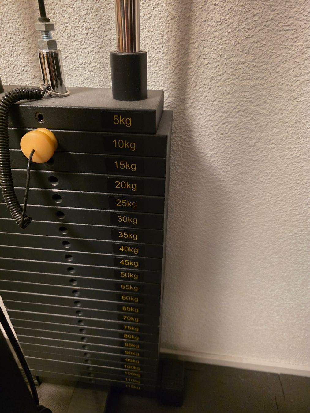 Hometrainer: MEGATEC Half Rack mit Latzug Stack Weight + Zubehoer – Gebraucht aus Winterthur von mor_59zb 2