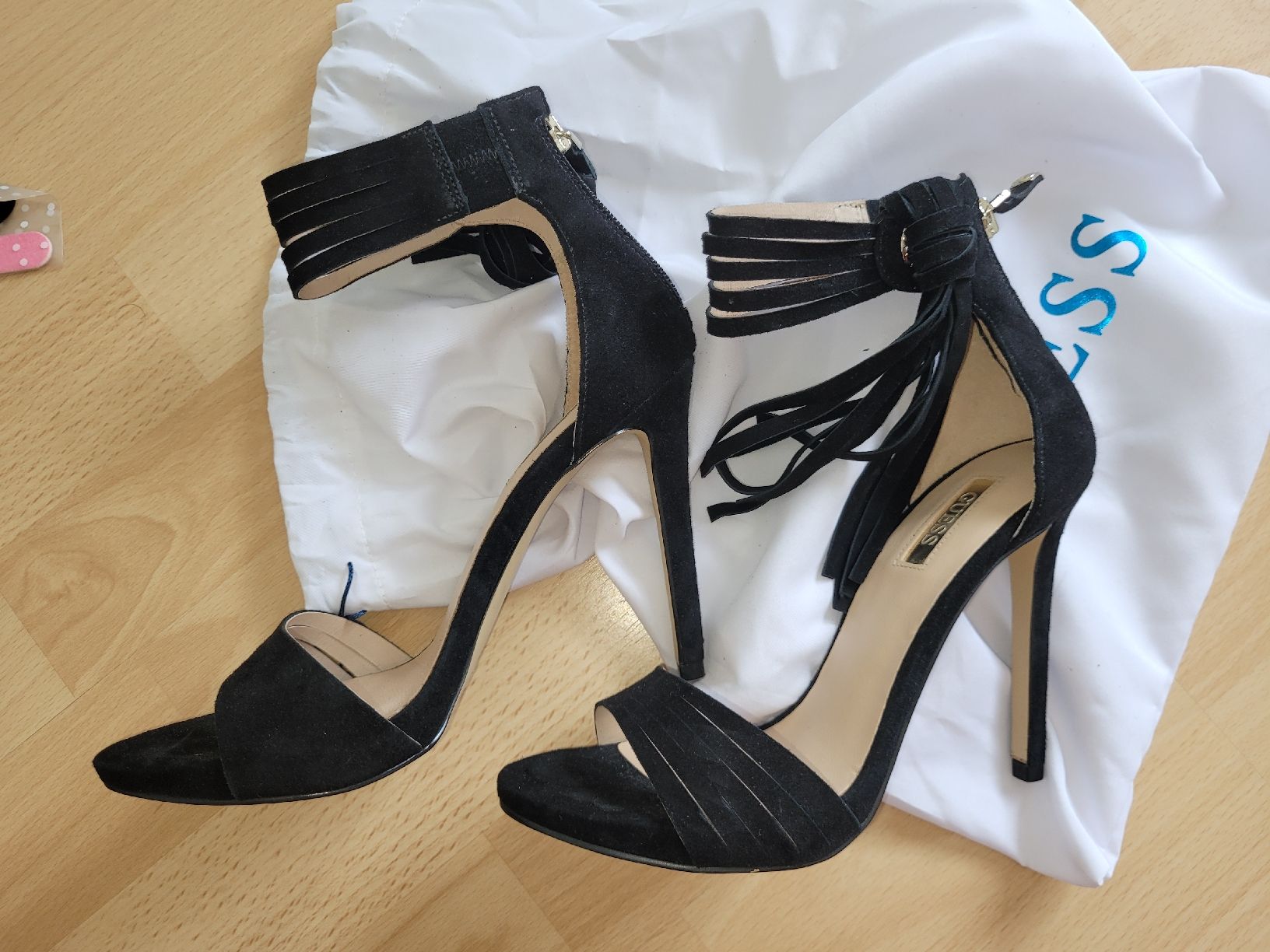 Guess Scarpe da donna: Guess High Heels / Echtleder Damenschuhe – Nuovo (secondo la descrizione) da Triesen venduto da SxTY 2