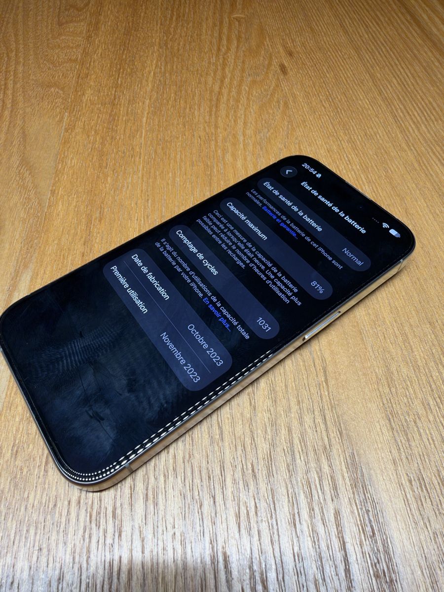Apple Telefoni cellulari / Smartphones: iPhone 15 pro – Usato da Tschugg venduto da LG1818 4