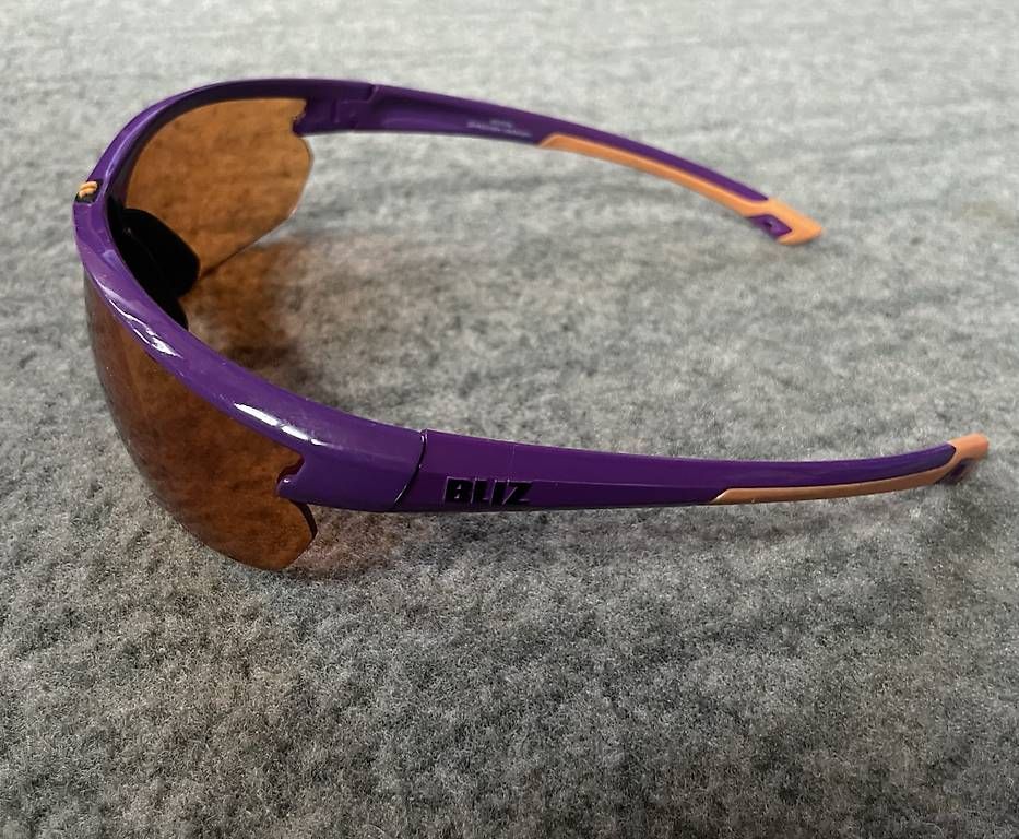 Brillen & Gläser: Sportbrille Bliz – Gebraucht aus Zweisimmen von Mikat 1