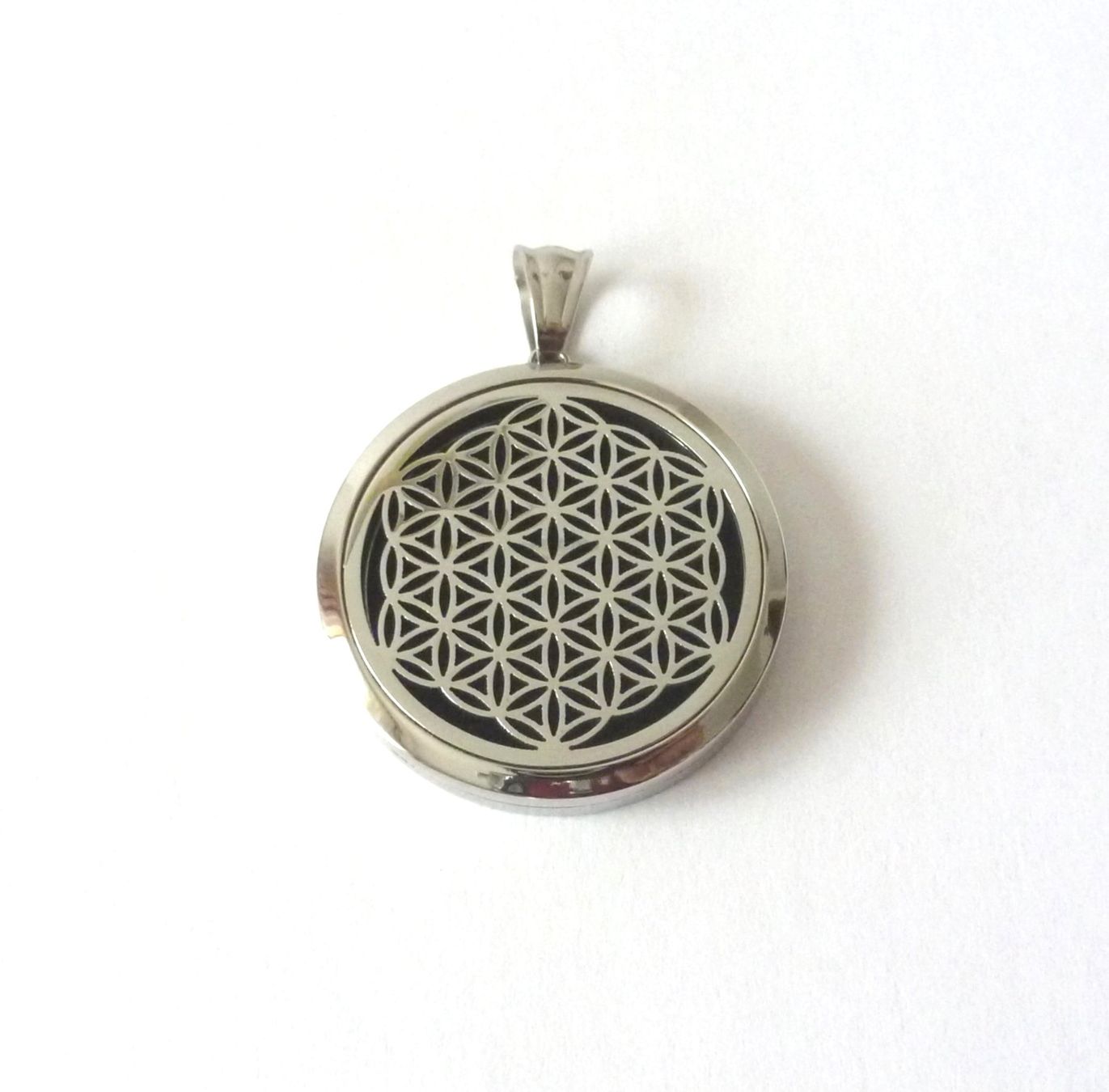 Anhänger: Duftschmuck-Anhänger - Blume des Lebens – Neu und originalverpackt aus Mauren von Yeelen 1