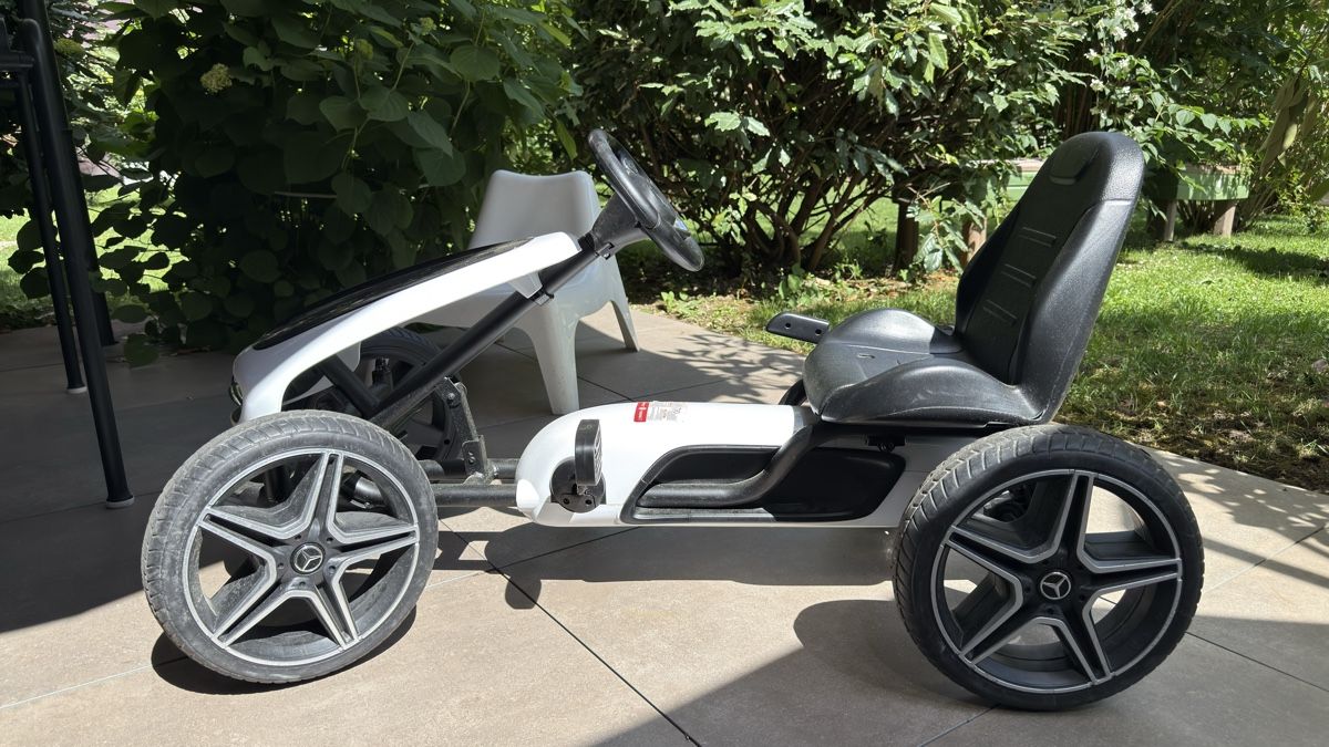 Fahrzeuge für Kinder: Go Kart Kinder Mercedes weiss – Gebraucht aus Zürich von Tombak