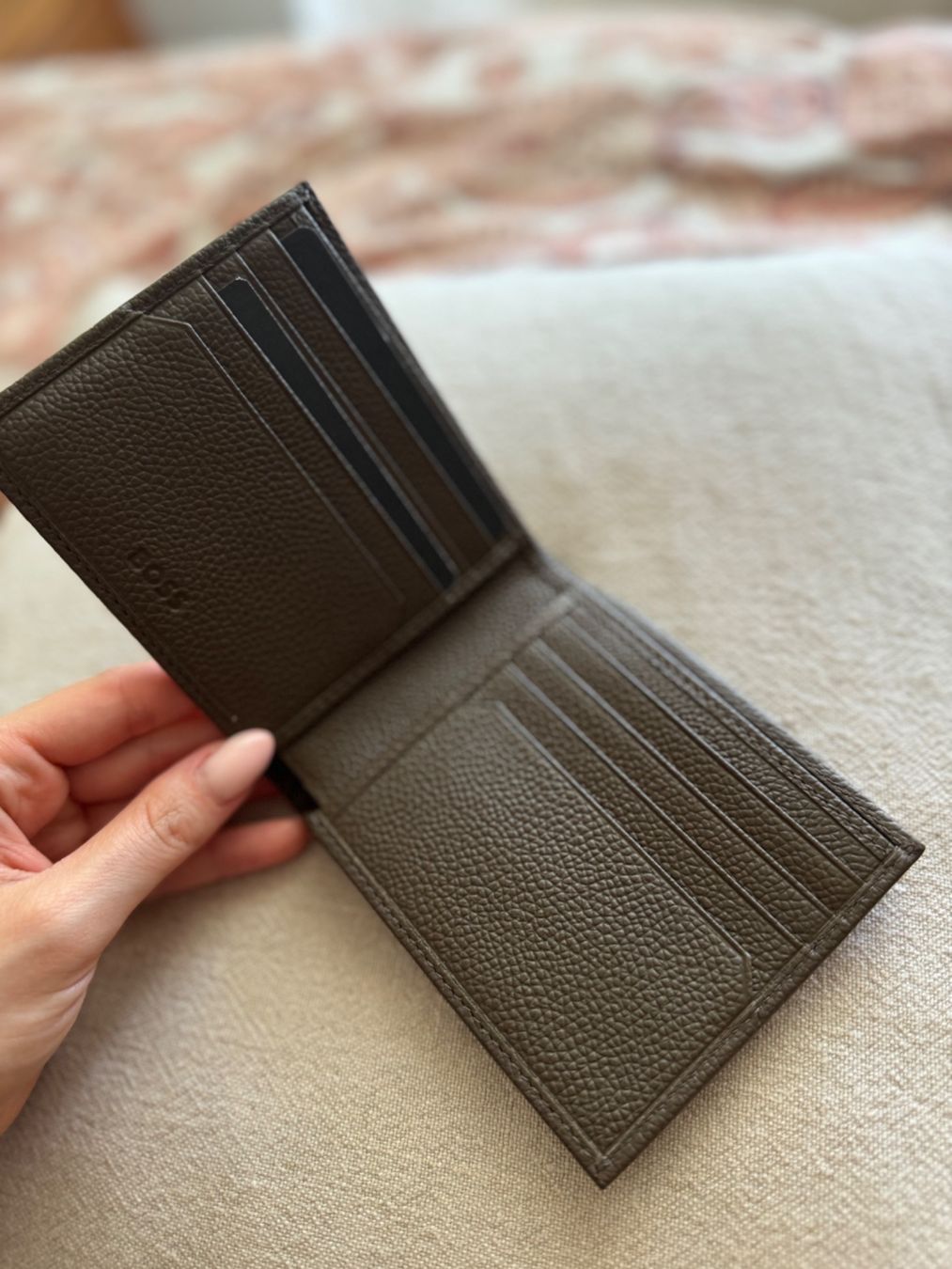 Hugo Boss Portafogli: BOSS Leder Männer Geldbörse neu – Nuovo (secondo la descrizione) da Thalwil venduto da Iconicfashion 1