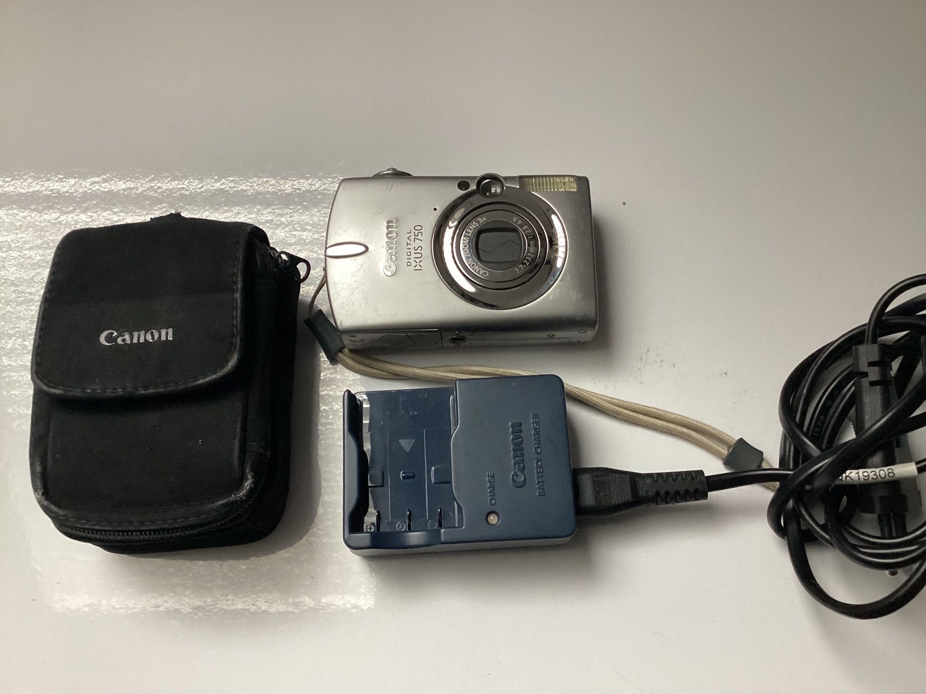 Digital Camera 