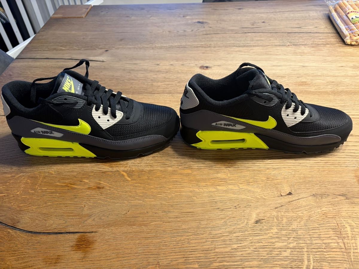 Nike Chaussures hommes: Nike Air Max 90 – D'occasion à Stadel b. Niederglatt par Gansi86 3