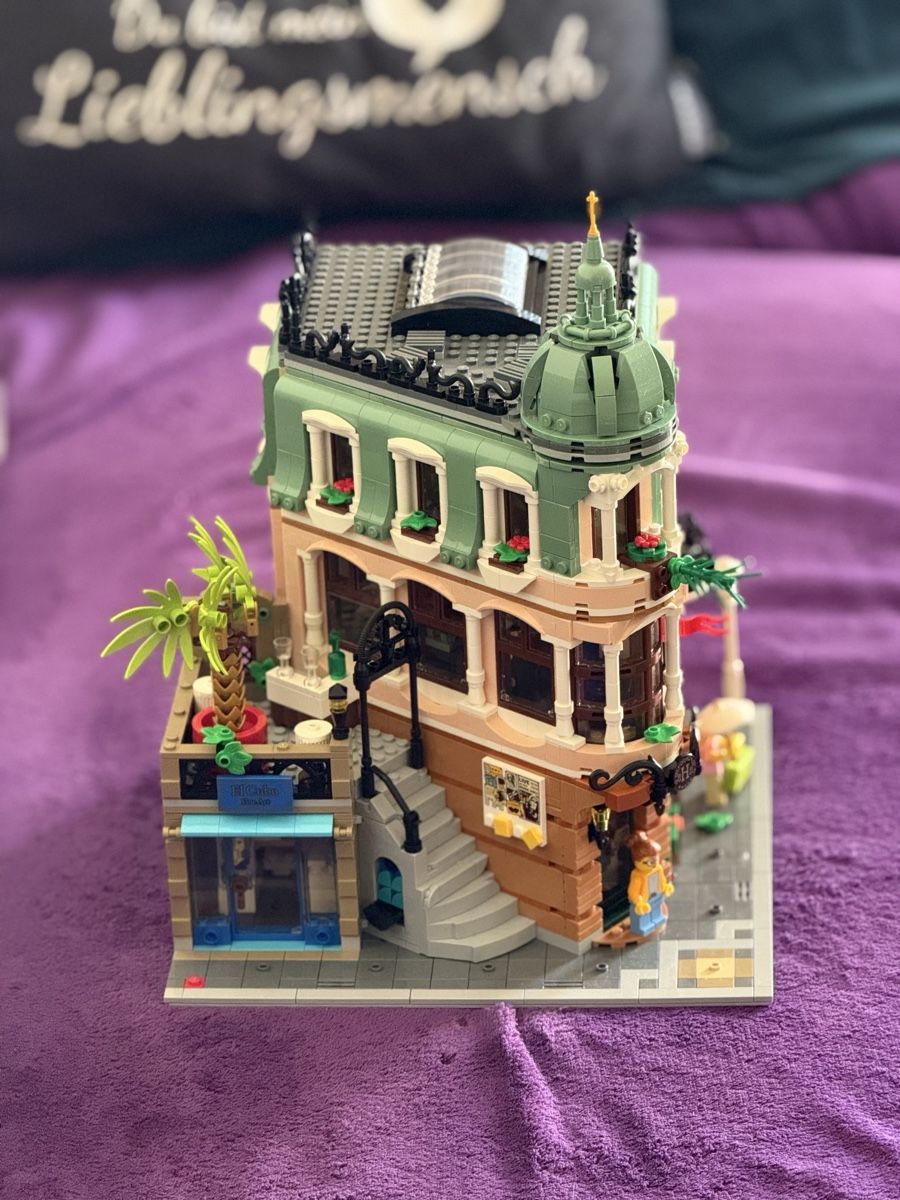 Lego Kit di costruzioni: Lego Boutique Hotel – Usato da Olten venduto da isa_9tm8 1