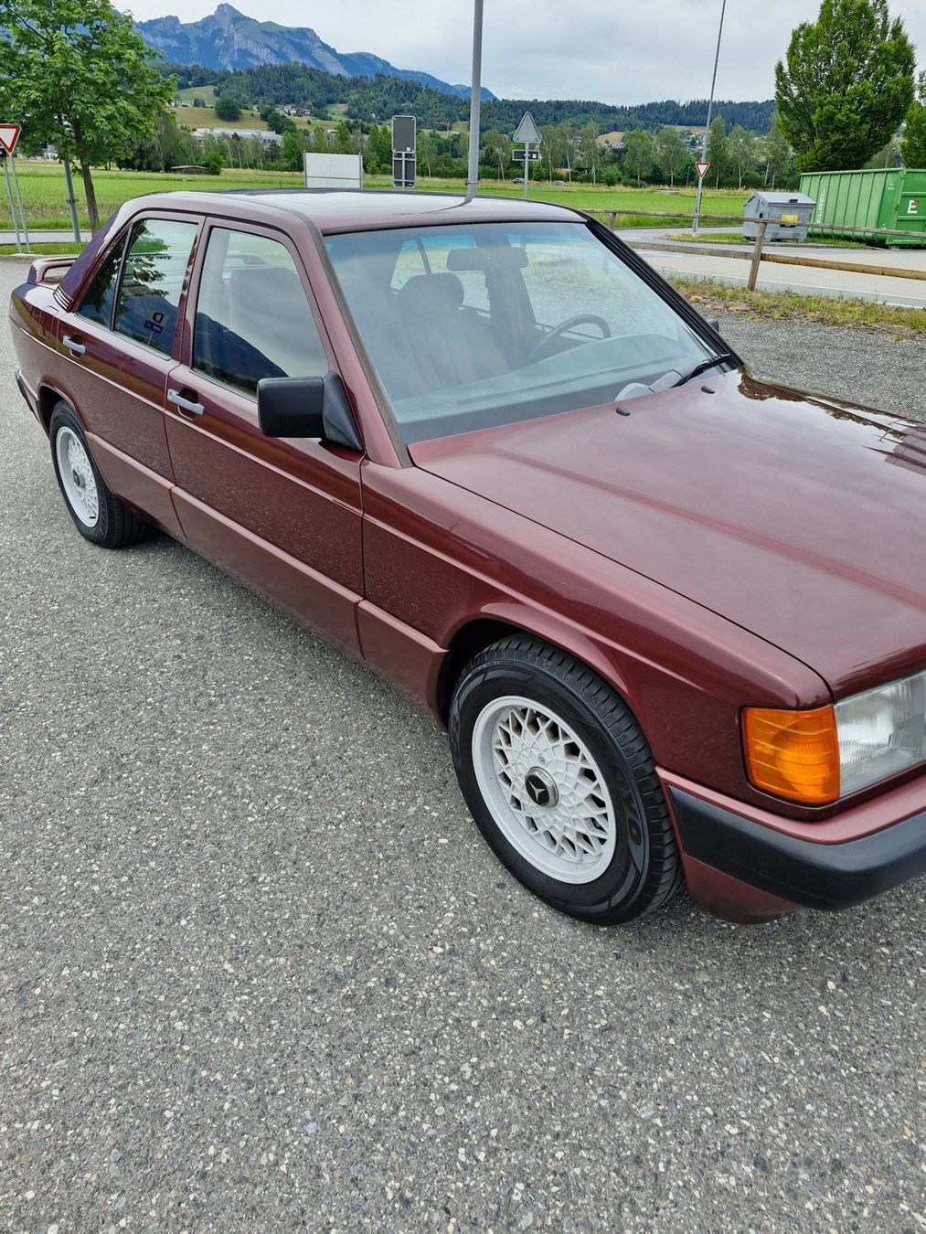 Mercedes-Benz Autos: MERCEDES-BENZ 190 E 2.6 – D'occasion à Nendeln par j_oschi 1
