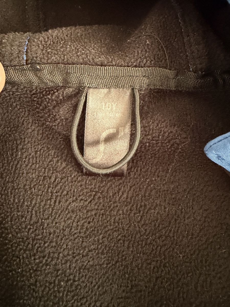 Jacken & Mäntel: Softshelljacke / Übergangsjacke Gr. 10Y 130-140cm – Gebraucht aus Hunzenschwil von iluapm 2