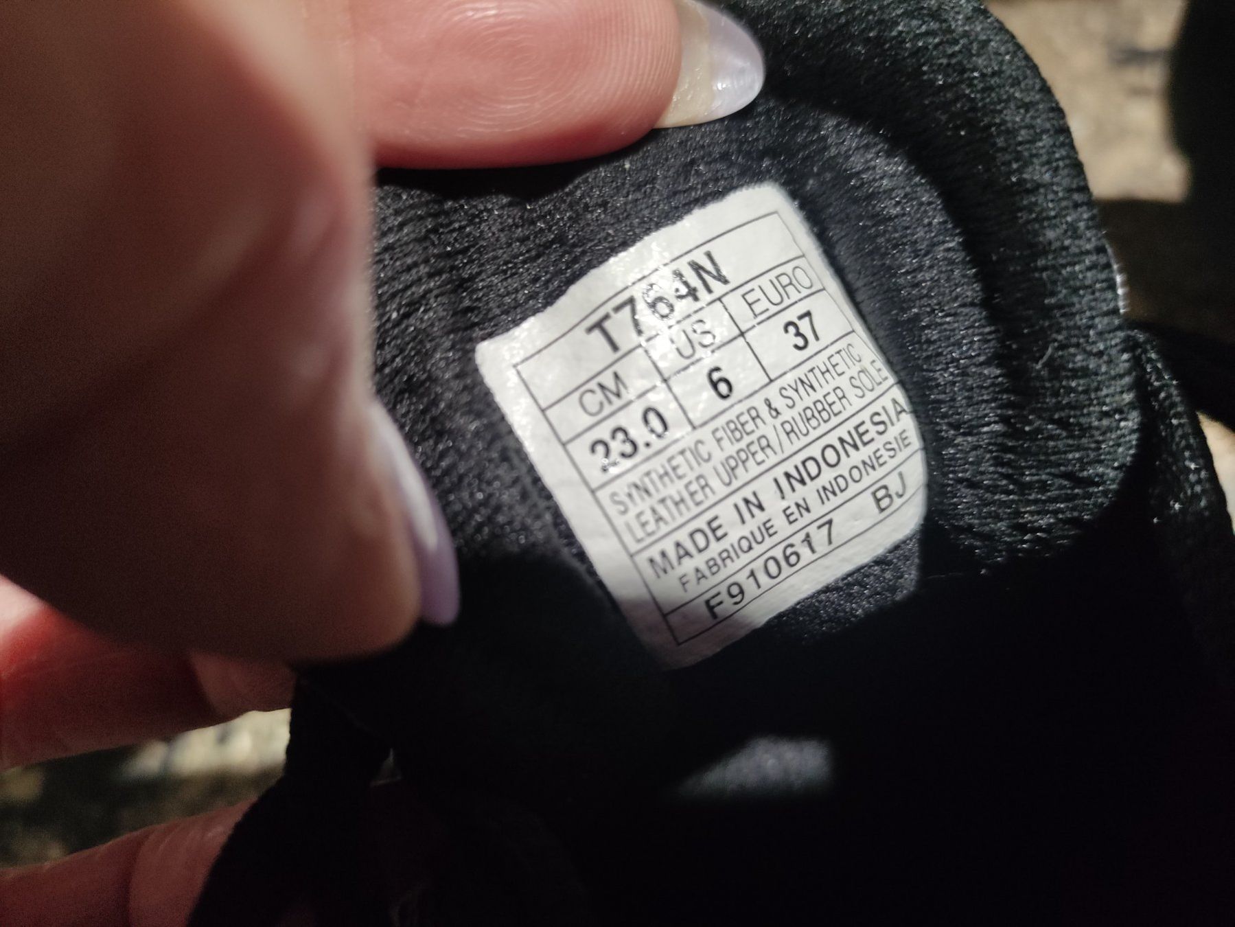 Herrenschuhe: Neu Asics Turnschuhe gr 37 – Neu und originalverpackt aus Dagmersellen von L.Ga. 1