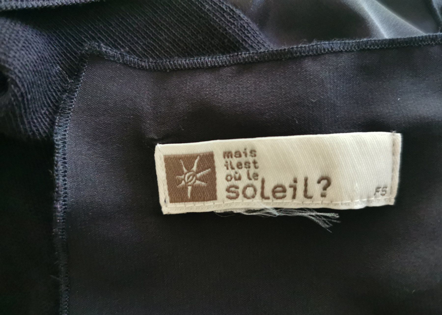 Foulard & Sciarpe: Extravaganter Schal von Mais IL es ou Le soleil – Usato da gachnang venduto da tibus1 3