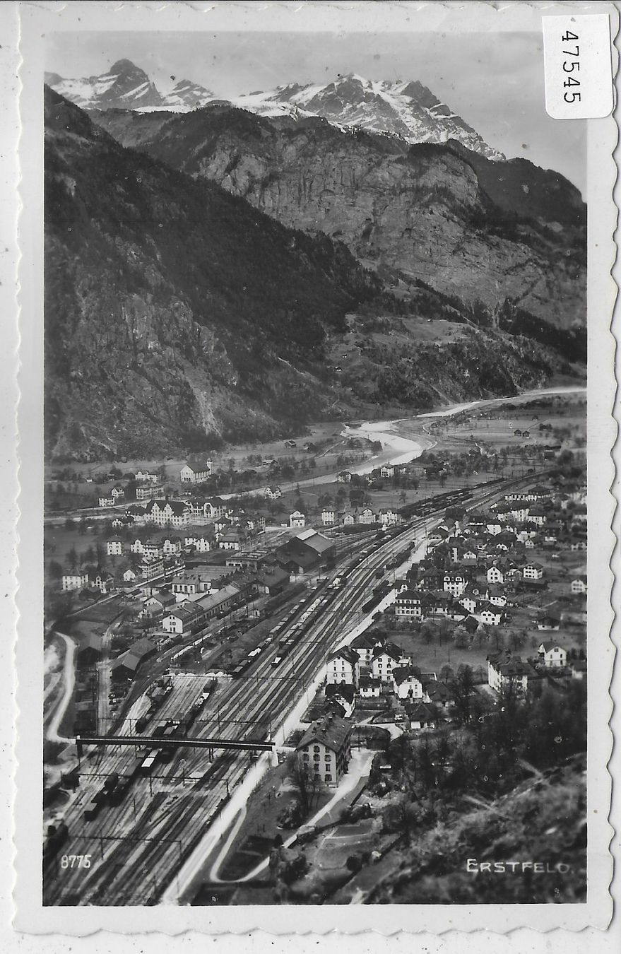 Cartoline postali: Erstfeld mit Bahnhof – Usato da Ettingen venduto da Kartenplanet