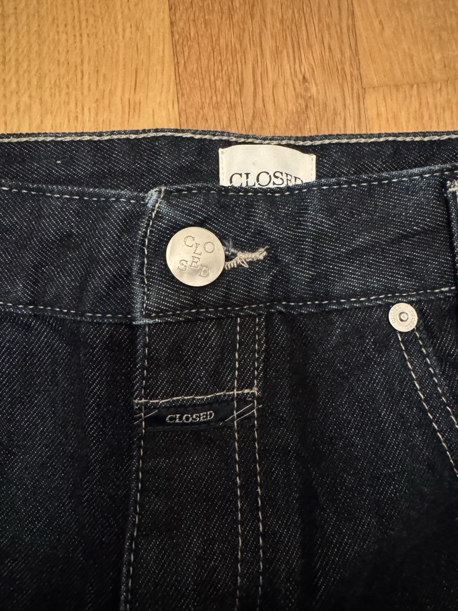 Closed Jeans: Closed Jeans dunkelblau mit Knöpfen – Usato da Chur venduto da snow_white_blue 1