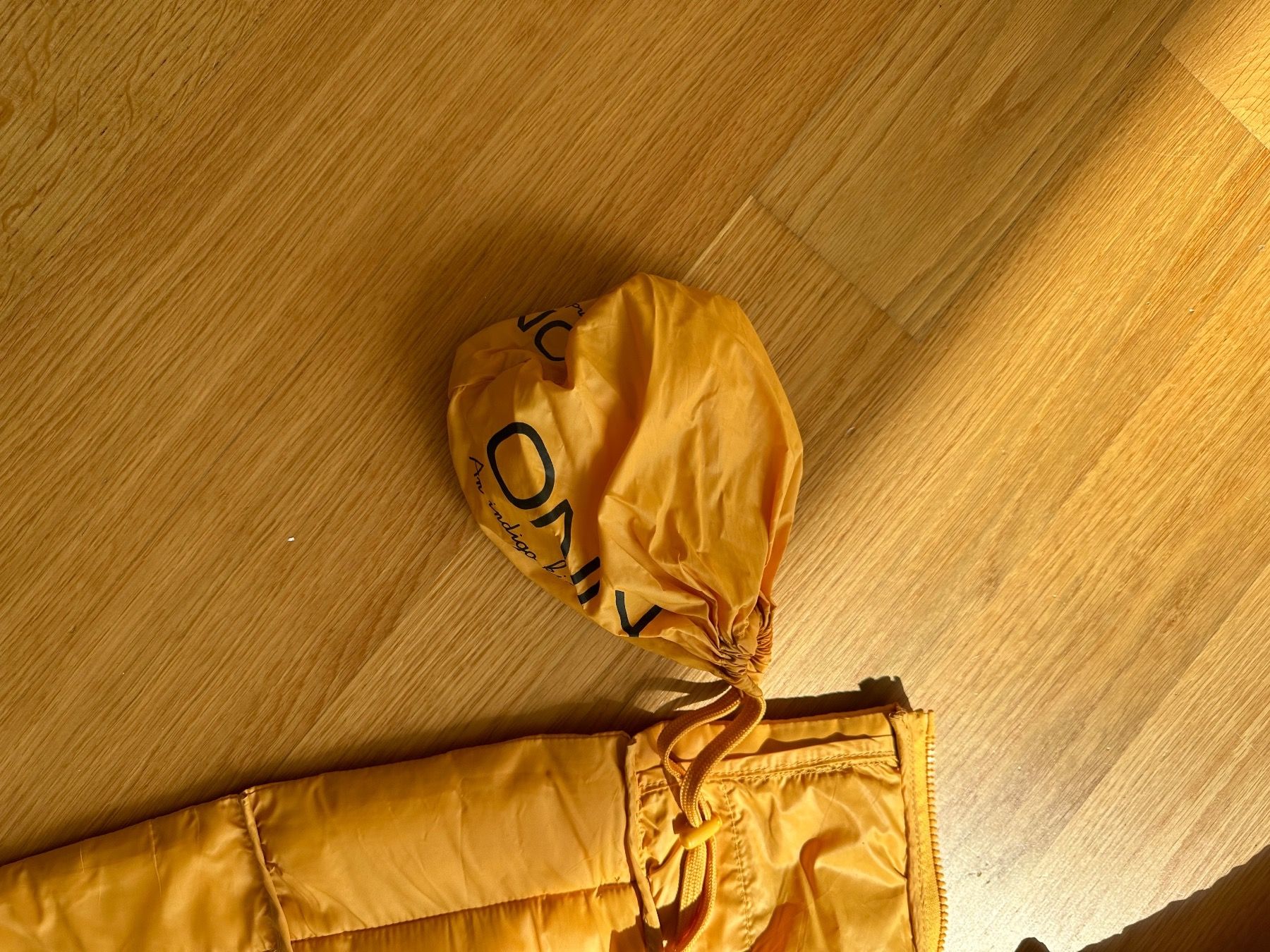 Jacken: Windjacke mit Tasche zum Verstauen – Gebraucht aus Thalwil von GerSutter 3