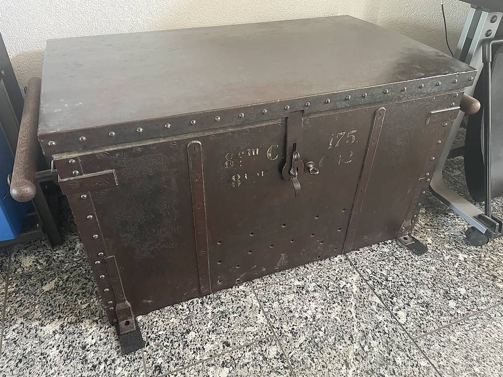 Cassapanche: Truhe – Usato da Neukirch (Egnach) venduto da metall86
