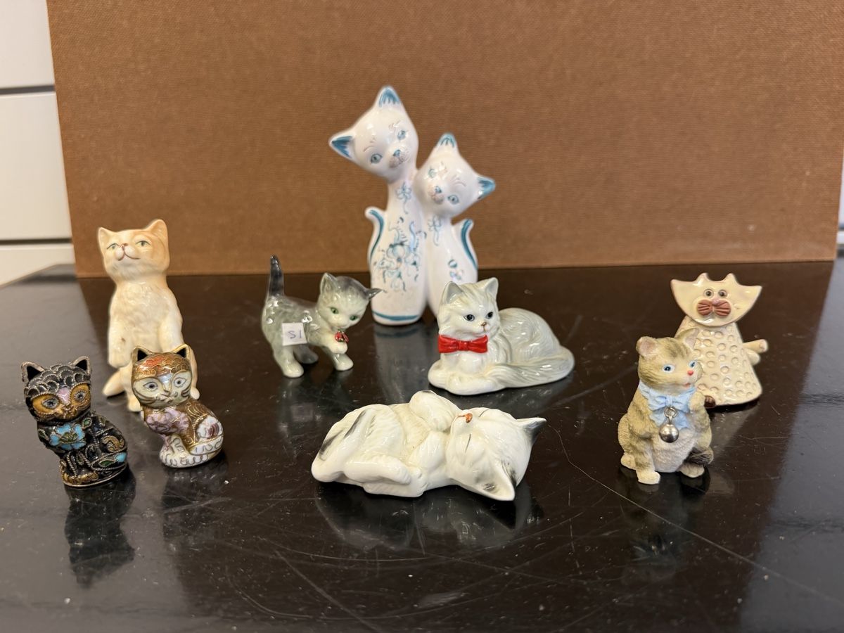Statuette: Lots de 9 figurines chats vintage  – Usato da montreux venduto da Always-Good